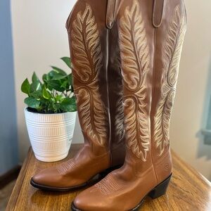 Ariat Tan Cowboy Boots with Embroidered Design